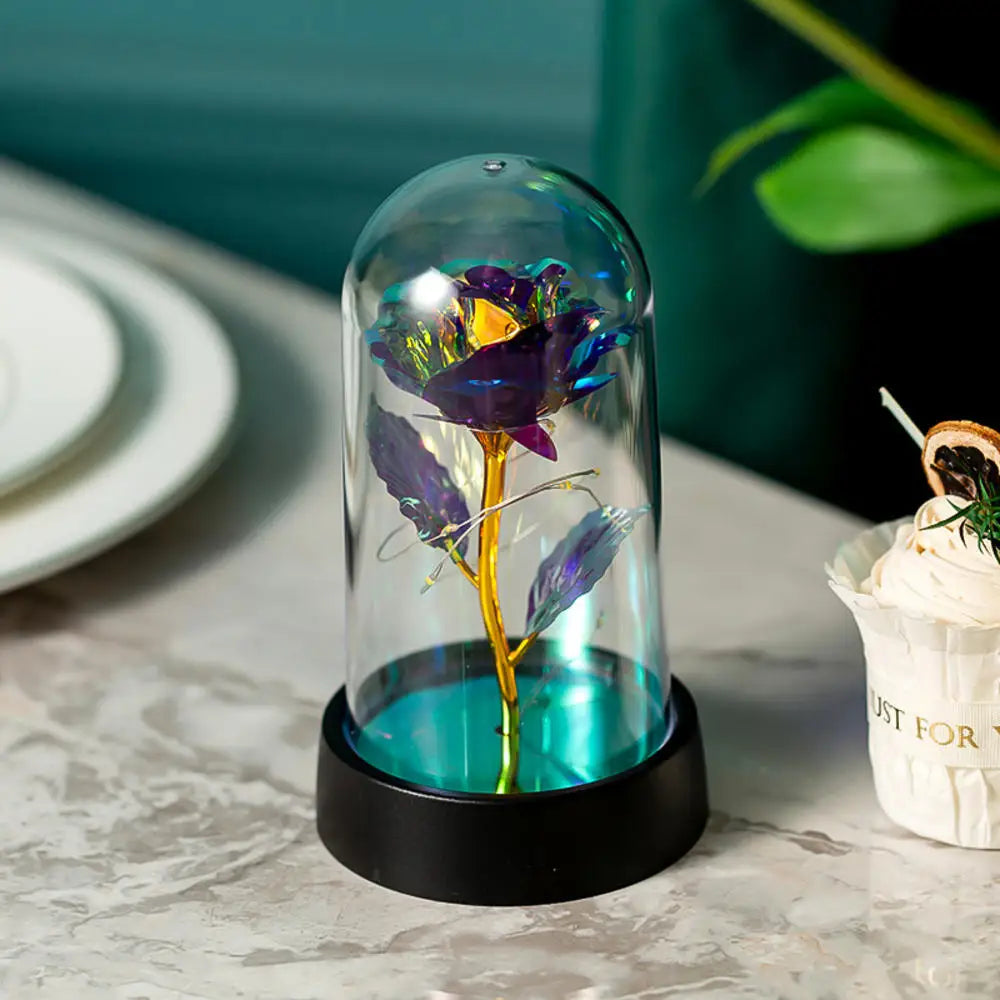 Rose Éternelle Holographique sous Cloche – Lumières Magiques